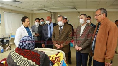 محافظ كفر الشيخ يتفقد مستشفى قلين التخصصي ويطمئن على المرضى وتوافر الأدوية