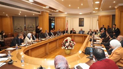 رئيس شعبة المستلزمات الطبية: السوق المصرية ما زالت جاذبة للشركات الدولية رغم الأزمة العالمية