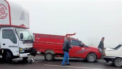 تصادم 3 سيارات على طريق رافد جمصة بسبب الشبورة 