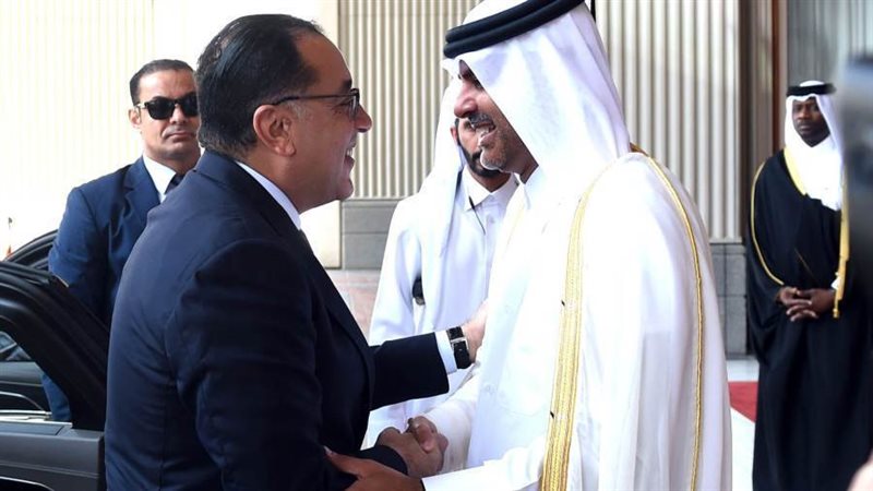 رئيس الوزراء بـالديوان