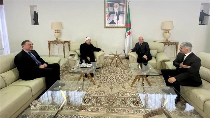 مفتي الجمهورية ووزير