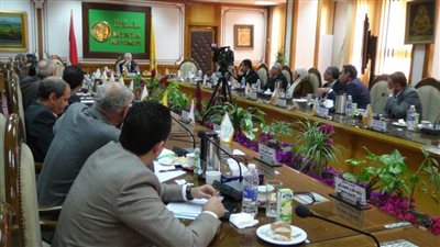 جامعة المنيا تصرف مكافأة 1000 جنيه للعاملين بها بمناسبة شهر رمضان المبارك