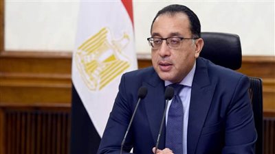 رئيس الوزراء يعود إلى القاهرة عقب زيارته الرسمية لقطر