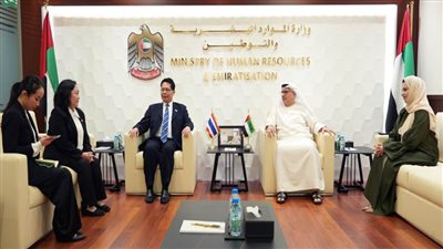الإمارات وتايلند تبحثان آفاق التعاون الثنائي في مجالات العمل