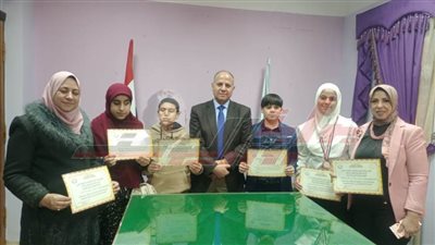 وكيل تعليم كفر الشيخ يكرم أبناء وموجهي التربية الخاصة لتميزهم محليًا وعالميًا