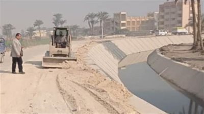 متابعة توافر الخدمات الصحية واستمرار أعمال النظافة والتجميل بقرى الواسطى