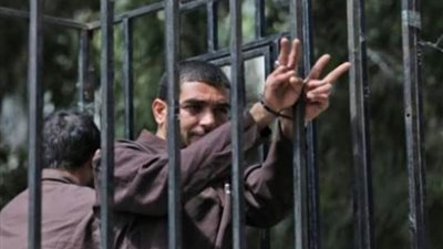 فتح: المصادقة على فرض عقوبة الإعدام بحق الأسرى الفلسطينيين بسجون الاحتلال هو شرعنة للقتل