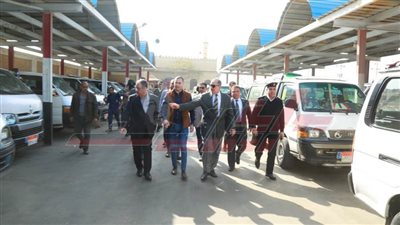 محافظ كفر الشيخ يتفقد المواقف مؤكداً لا زيادة في أسعار المواصلات