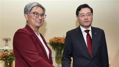 الصين والهند تتعهدان بتحسين العلاقات الثنائية