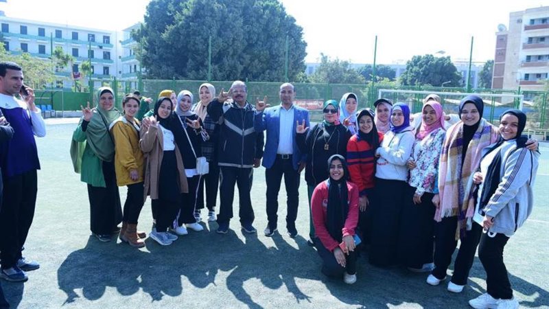 جانب من اليوم الرياضي