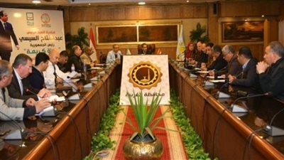 محافظ الغربية يوجه بإنهاء كافة المشروعات الخدمية قبل يونيو المقبل