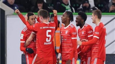 بايرن ميونخ يستعيد صدارة 