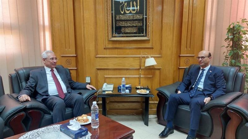 رئيسا جامعتا المنيا