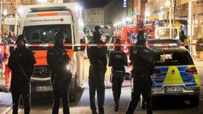 انتشال جثة من تحت أنقاض مبنى سكني إثر انفجار جنوب غربي ألمانيا