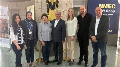 رئيس الاتحاد الدولي للخماسي الحديث في زيارة لمتحف الحضارات على هامش بطولة كأس العالم بالقاهرة