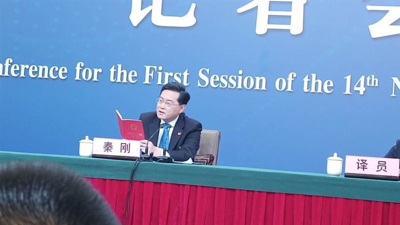 تشين قانغ يتحدث عن