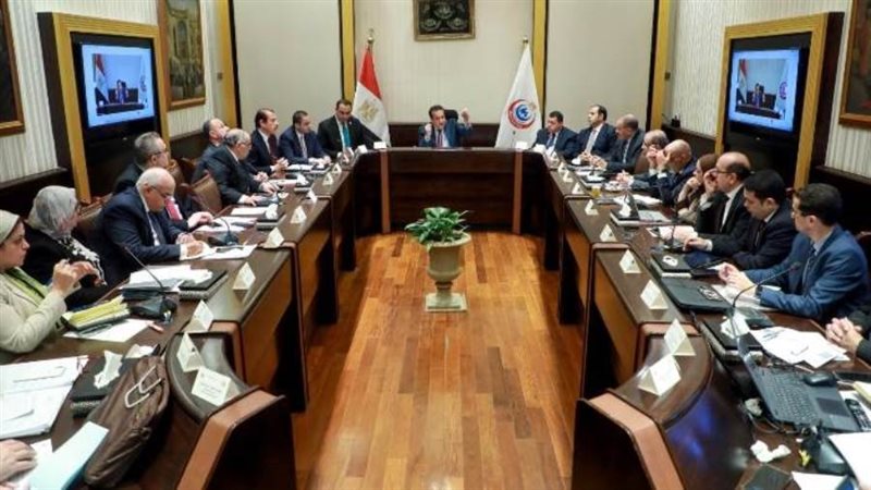 اجتماع وزير الصحة
