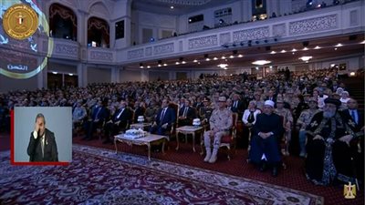 بالفيديو.. الرئيس السيسي يشهد فيلما تسجيليا بعنوان 