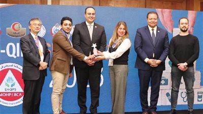   رئيس الرعاية الصحية يشهد احتفالية 