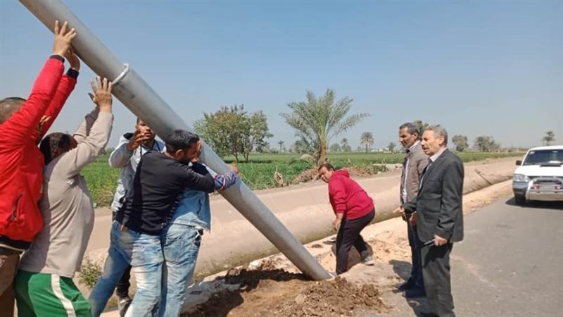 تركيب أعمدة إنارة