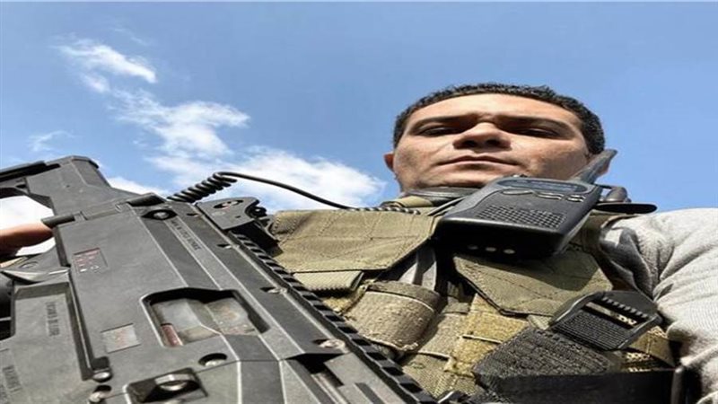 آسر ياسين خلال مسلسل