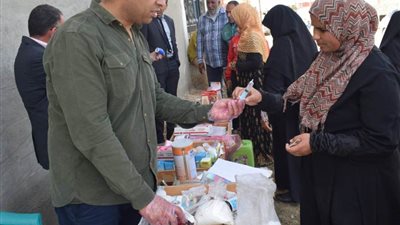 متابعة القافلة المتكاملة لخدمة أهالي قريتي الكرامة والأمل بشمال سيناء