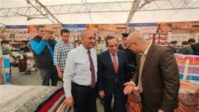 محافظ شمال سيناء يتفقد معرض مبادرة 