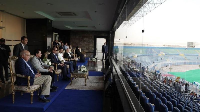 الرئيس السيسى يحضر