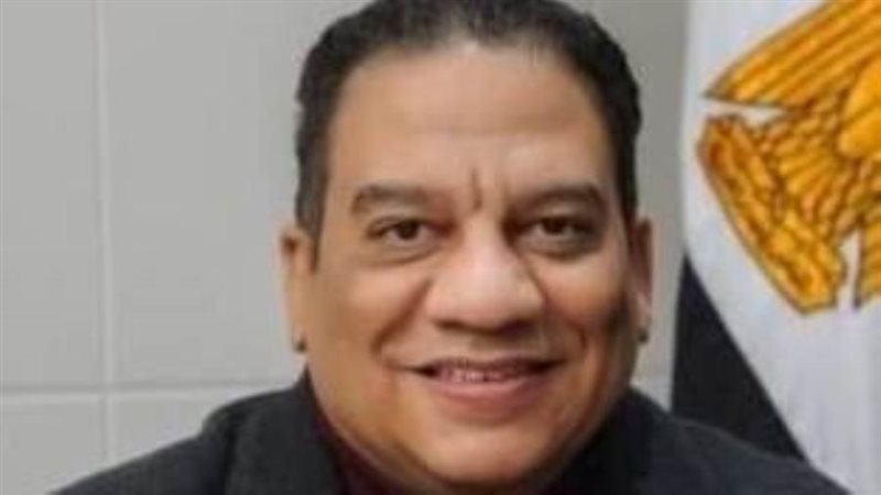 الدكتور عادل عبده