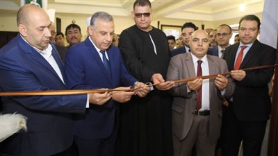 محافظ سوهاج يفتتح معرض منتجات الشباب بنادي المحليات بمدينة ناصر