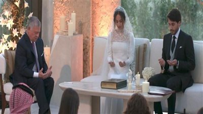 بحضور شيوخ وأمراء.. العاهل الأردني يحتفل بزفاف كريمته الأميرة إيمان بنت عبدالله الثاني