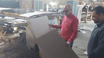 حملة مكبرة على المصانع المخالفة بشبرا الخيمة 