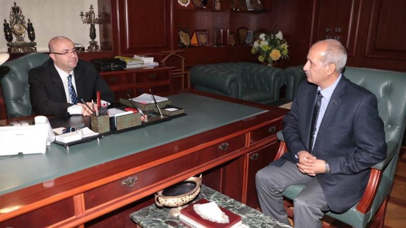 محافظ بنى سويف يستقبل