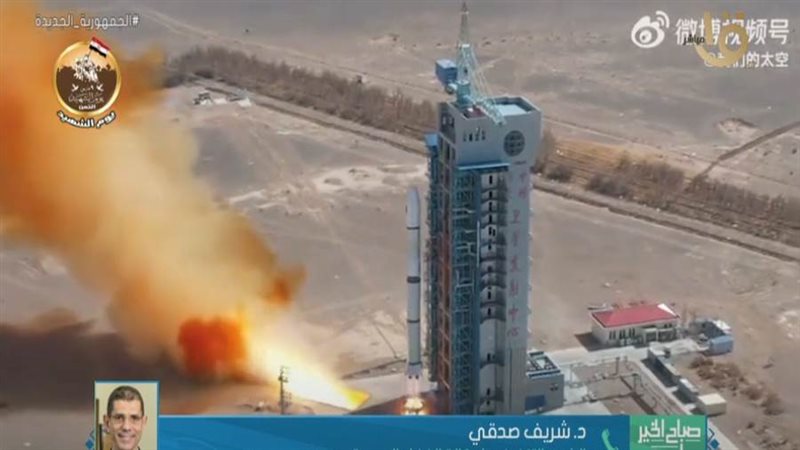 لحظة إطلاق القمر