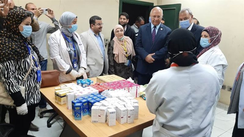 جانب من القافلة الطبية