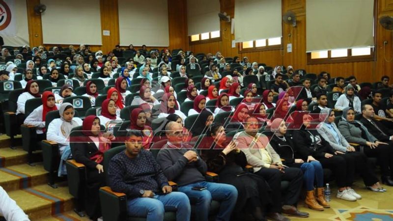 خلال الندوة