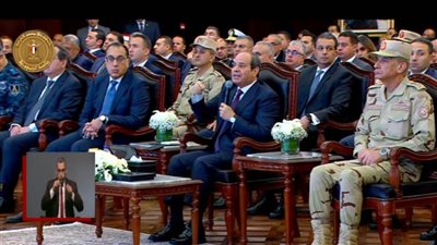 الرئيس السيسي يسلط الضوء على زراعة الـ3.5 مليون فدان.. ويؤكد: التغطية الإعلامية والميدانية مطلوبة