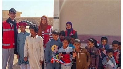 فريق الدعم النفسي بالهلال الأحمر يشارك في القافلة الطبية بالشيخ زويد