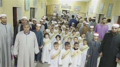 بمسيرة حاشدة.. رواق الطفل بأسوان يكرم المتفوقين في حفظ القرآن الكريم 