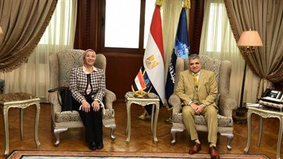 الفريق أسامة ربيع يبحث مع وزيرة البيئة سبل تعزيز الاقتصاد الأزرق وجهود تطوير وتنمية البحيرات المصرية