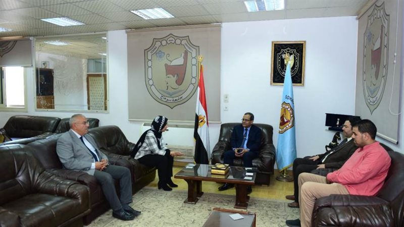 جانب من الندوة