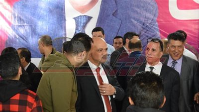 استقبال حار لحظة وصول خالد ميري للمشاركة بالتسجيل في عمومية الصحفيين