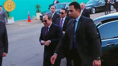 عاجل... الرئيس السيسي يصل لمقر احتفالية 