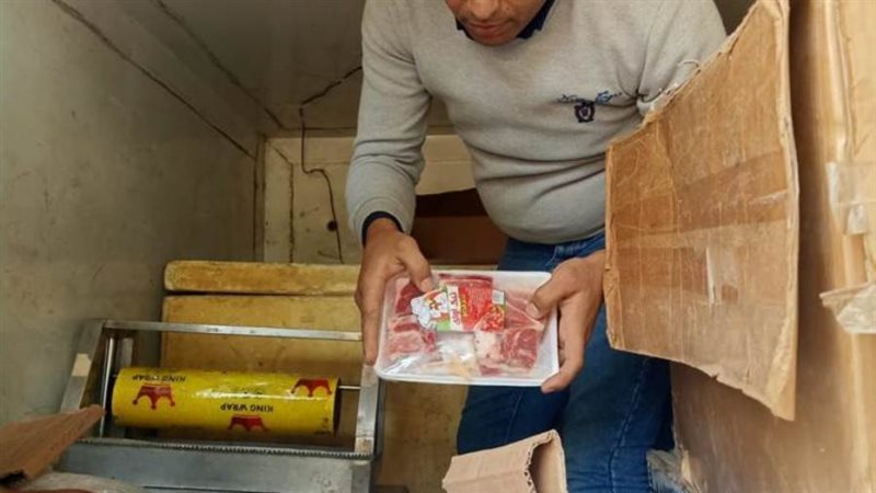 تفتيش السيارة المضبوطة