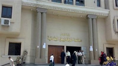 تأجيل محاكمة أب ونجليه قتلوا شابًا بسبب تشغيل الأغاني بالشرقية 