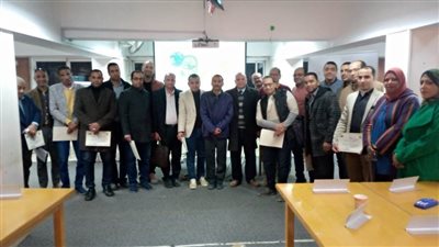 مركز تنمية قدرات أعضاء هيئة التدريس والقيادات بجامعة سوهاج يختتم برنامجه التدريبي عن مهارات الاتصال 