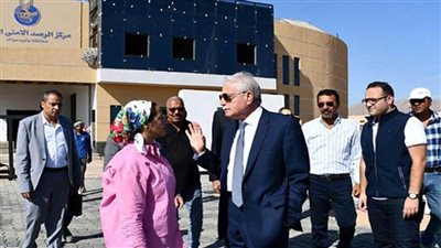  محافظ جنوب سيناء يتابع سير العمل بمبني الرصد الأمني الموحد والقرية التراثية بشرم الشيخ