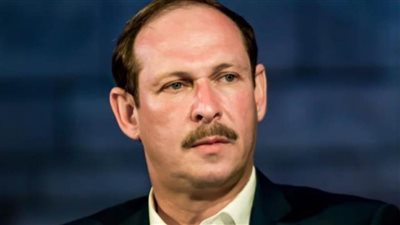 وزيرة الثقافة تقرر ندب الفنان د.أيمن الشيوي مديرًا للمسرح القومى