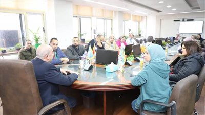 اجتماع لمناقشة آثار التغيرات المناخية والتوسع في استخدام الطاقة البديلة بصرف صحي الإسكندرية