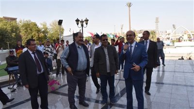 رئيس جامعة أسيوط يشارك طلاب التربية النوعية احتفالهم الفني باستقبال شهر رمضان الفضيل وعيد الأم